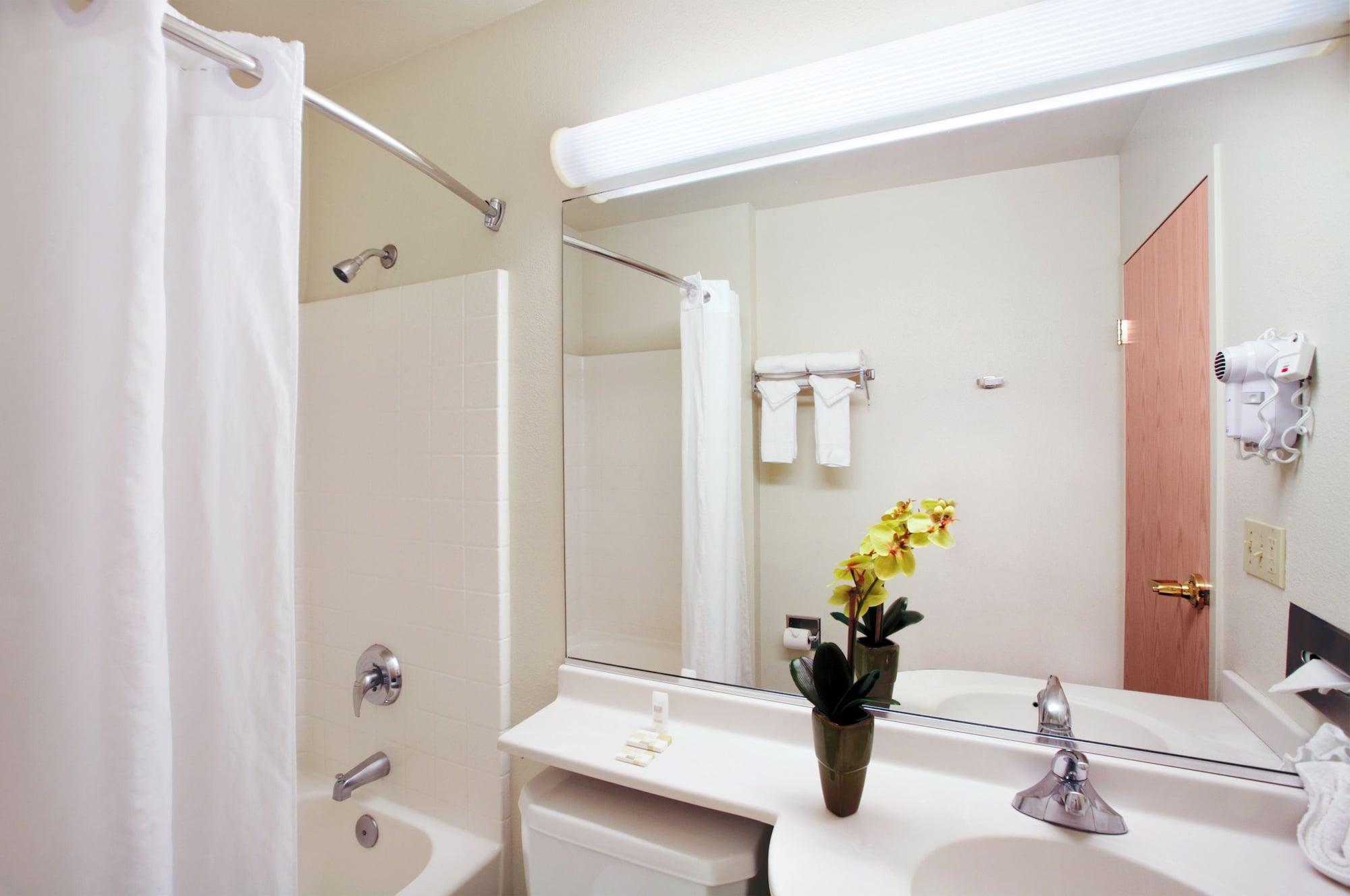 Microtel Inn & Suites Modesto Ceres Bilik gambar