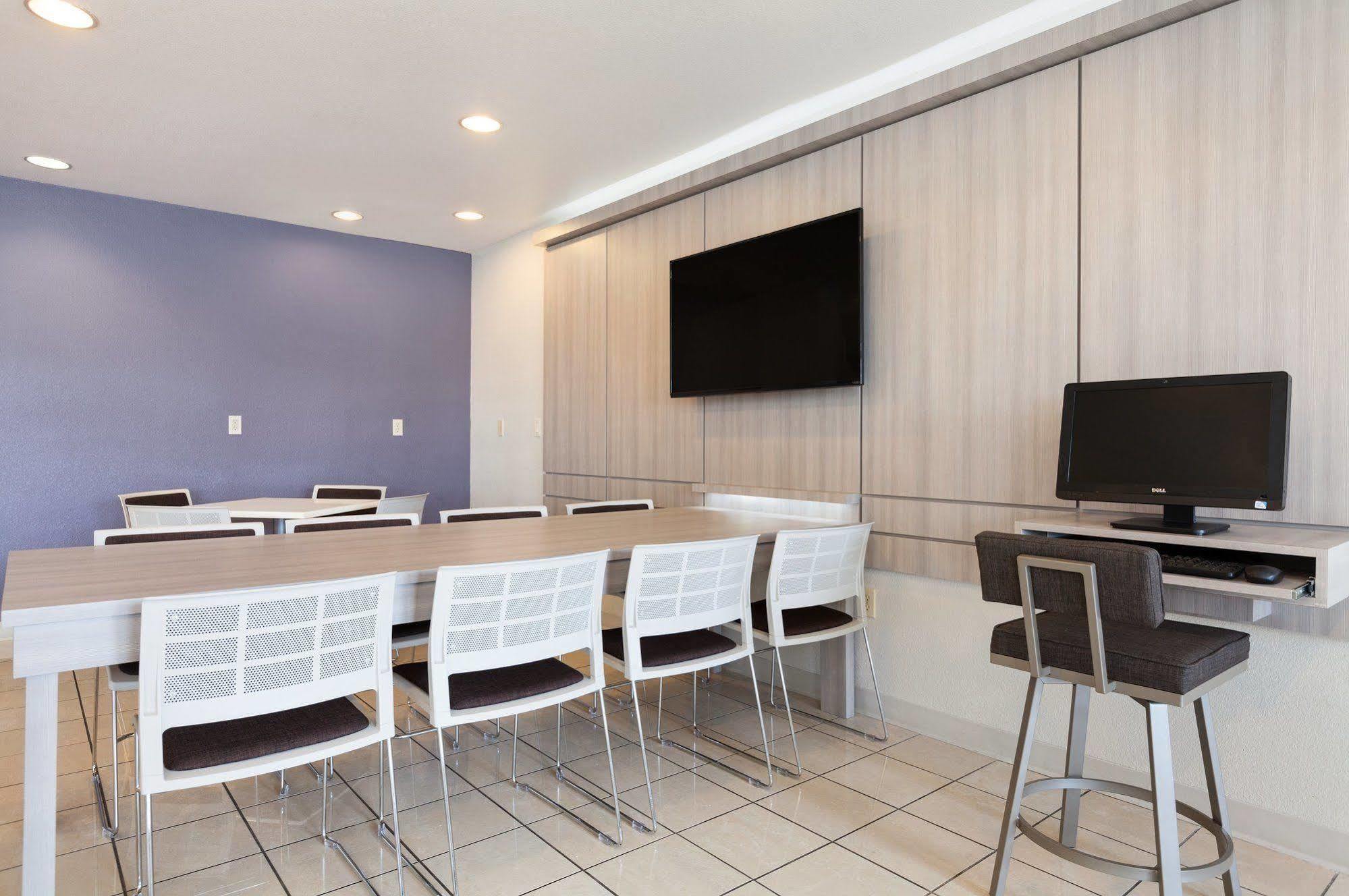 Microtel Inn & Suites Modesto Ceres Luaran gambar