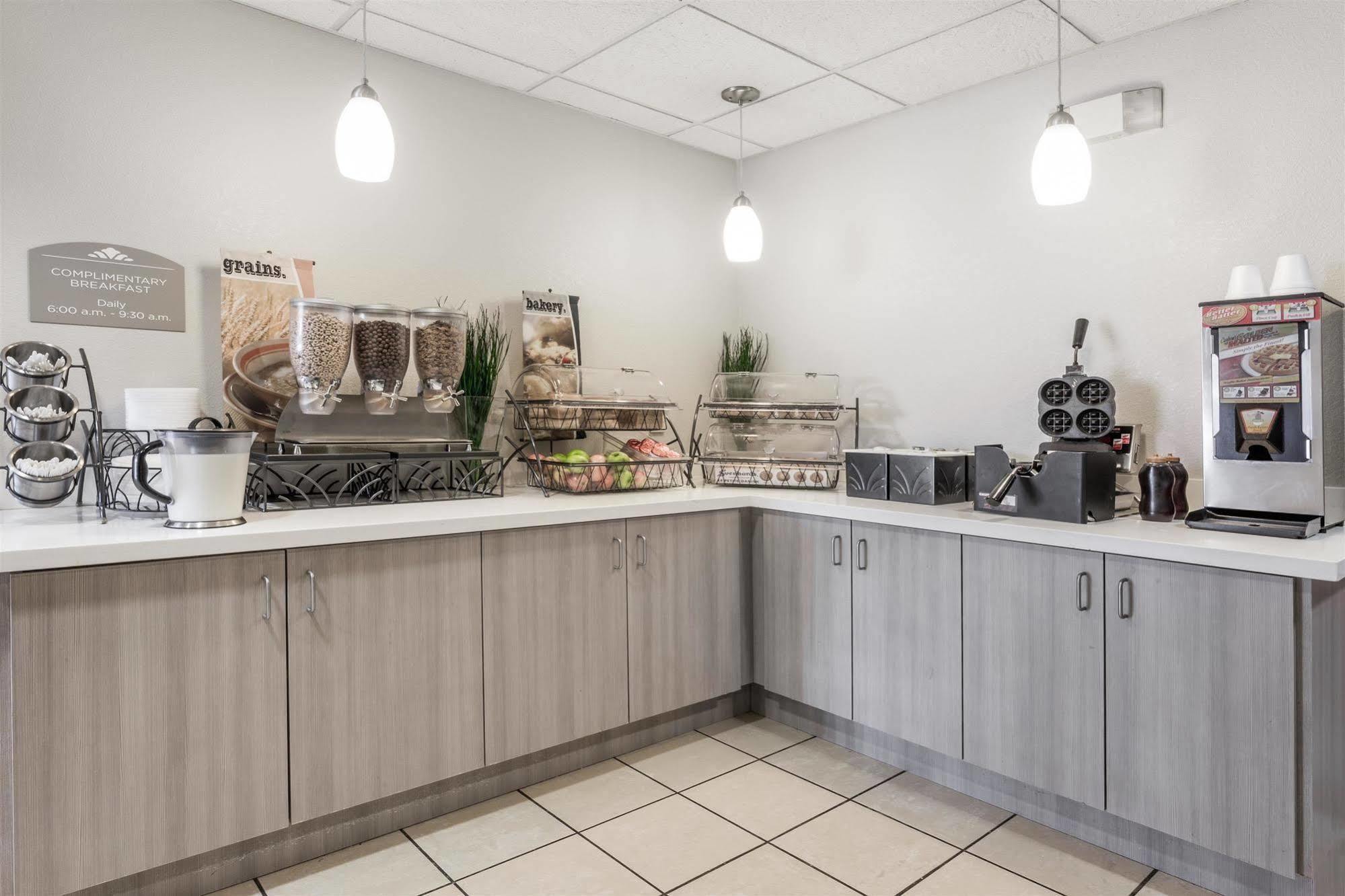 Microtel Inn & Suites Modesto Ceres Luaran gambar